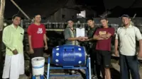Penyerahan alat kepada Pengelola Bank Miguno Dusun Tegaalrejo, Desa Ngersep. (Dok. Pribadi/KKN 033 UNS) Penyerahan alat kepada Pengelola Bank Miguno Dusun Tegaalrejo, Desa Ngersep. (Dok. Pribadi/KKN 033 UNS)