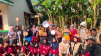 Antusias warga mengikuti kegiatan senam pagi bersama. Kegiatan positif ini diinisiasi oleh mahasiswa Kuliah Kerja Mahasiswa (KKM) Kelompok 82 Universitas Bina Bangsa (Uniba) sebagai bagian dari program kerja di bidang sosial budaya dan pemberdayaan masyarakat dan teman teman dari bidang Kesehatan. (Dok. Pribadi/KKM 82 Uniba) Antusias warga mengikuti kegiatan senam pagi bersama. Kegiatan positif ini diinisiasi oleh mahasiswa Kuliah Kerja Mahasiswa (KKM) Kelompok 82 Universitas Bina Bangsa (Uniba) sebagai bagian dari program kerja di bidang sosial budaya dan pemberdayaan masyarakat dan teman teman dari bidang Kesehatan. (Dok. Pribadi/KKM 82 Uniba)